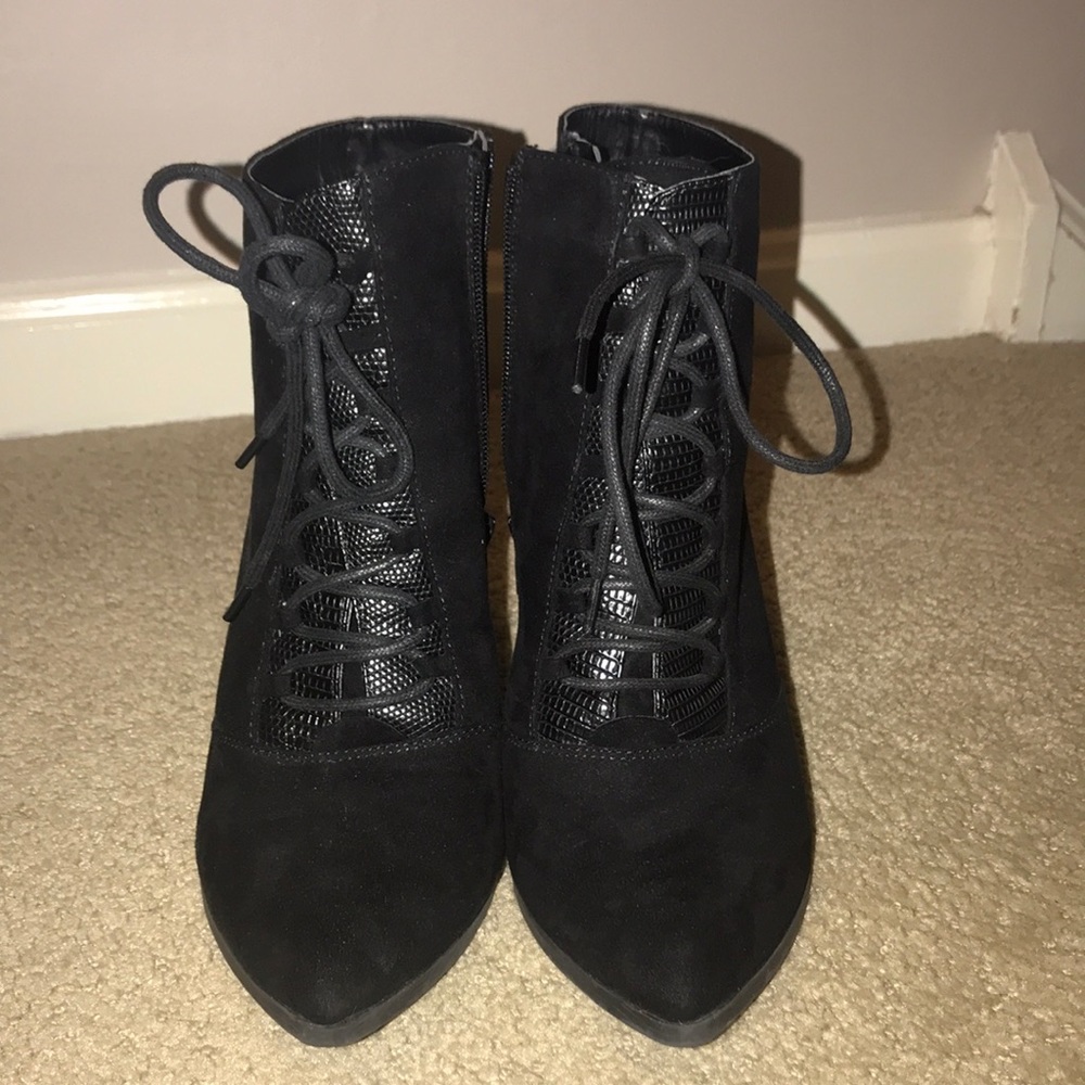 Mossimo Black booty heels